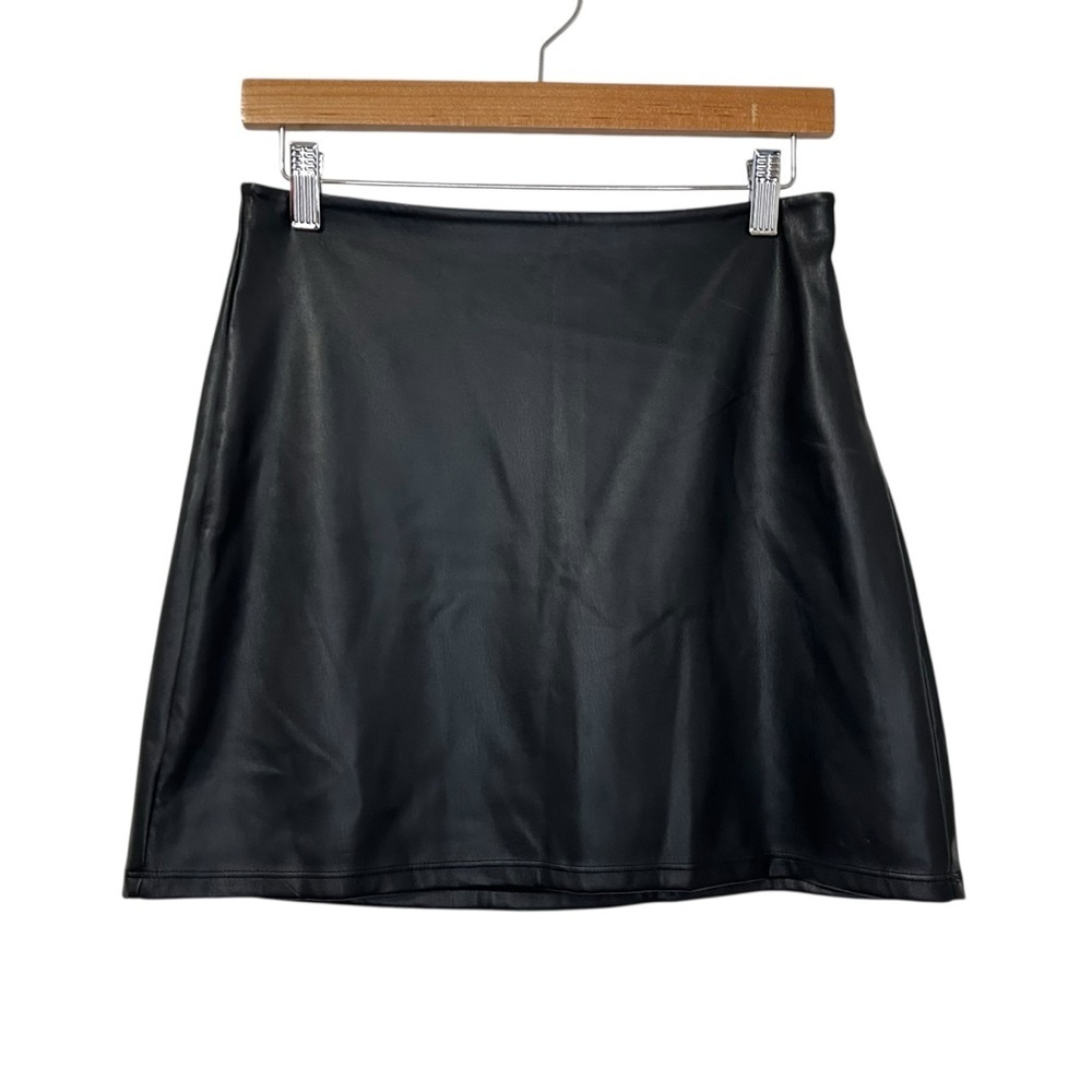 Good American Womens Faux Leather Mini Skirt Sz 6 Black Side Zip Closure